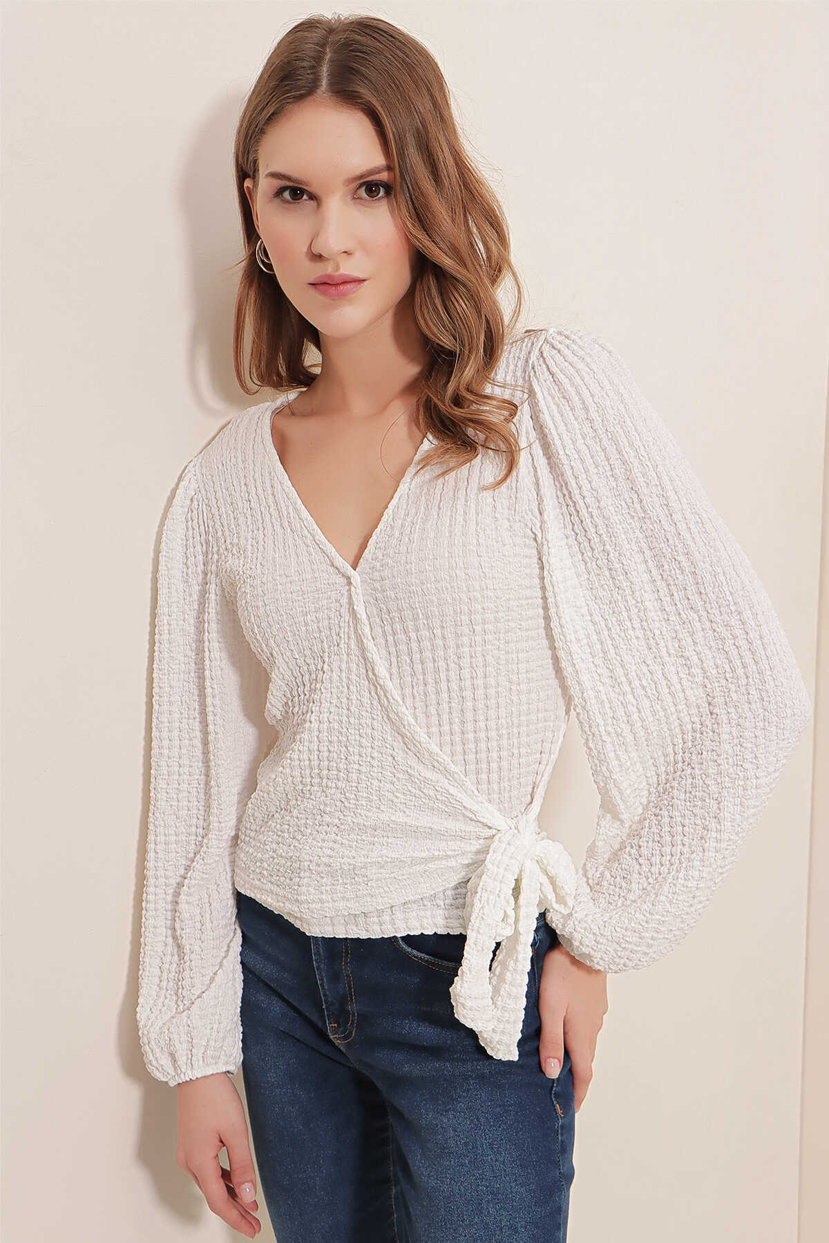 Chic Sweetheart Long Sleeved Top