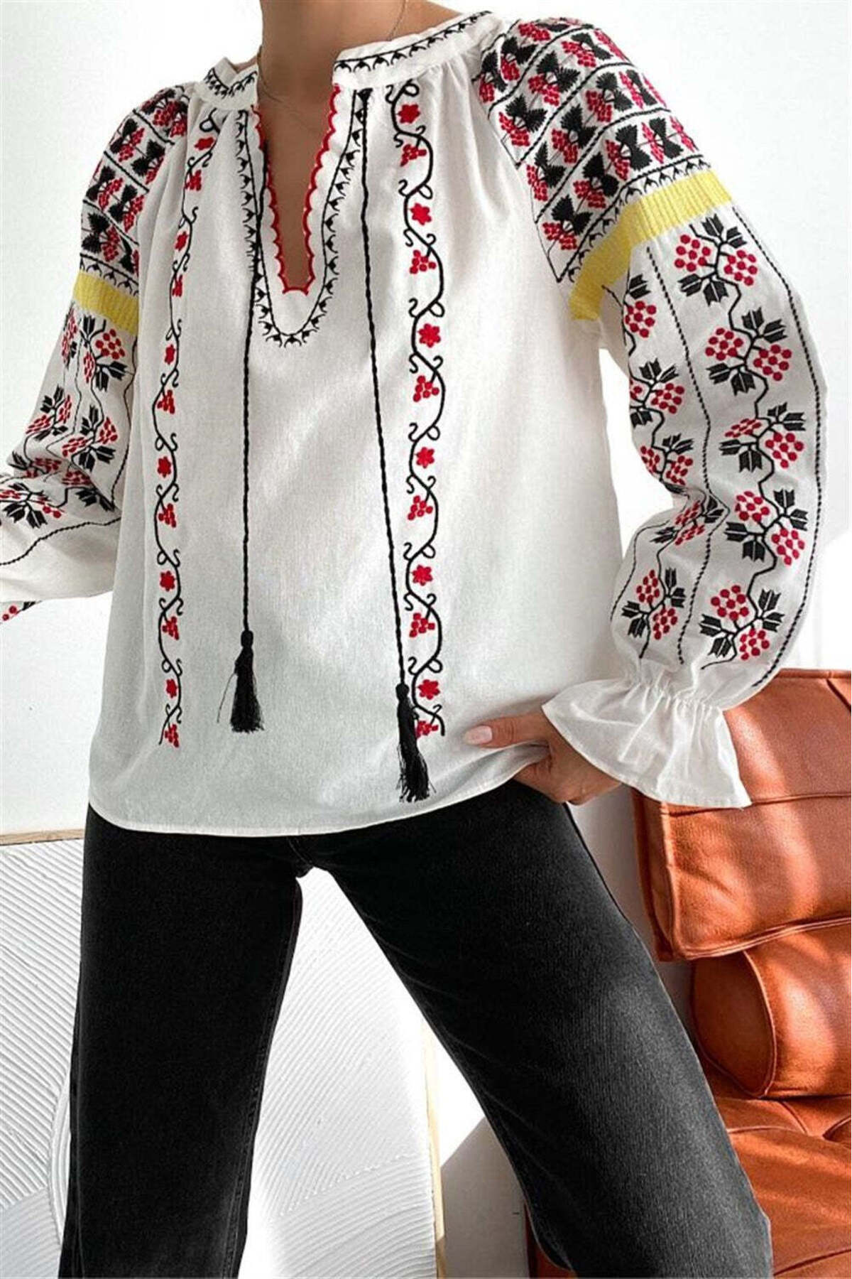 Danielle Women's Boho Embroidered Tassel Blouse - White