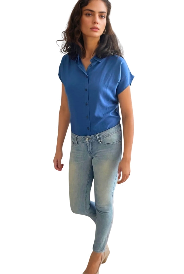 Blusa lujosa color rojo burdeos