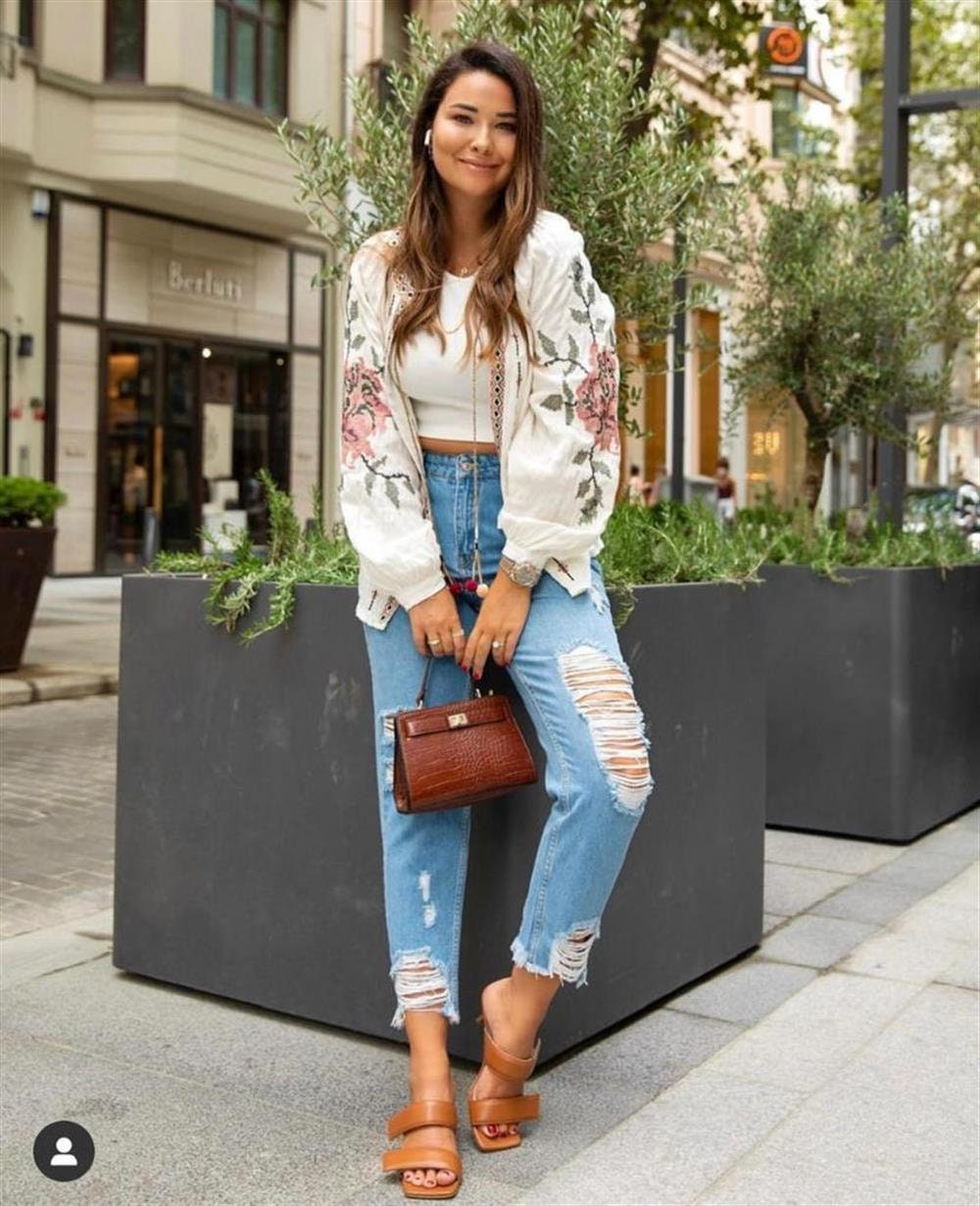 Rose Embroidered Vyshyvanka Light Jacket