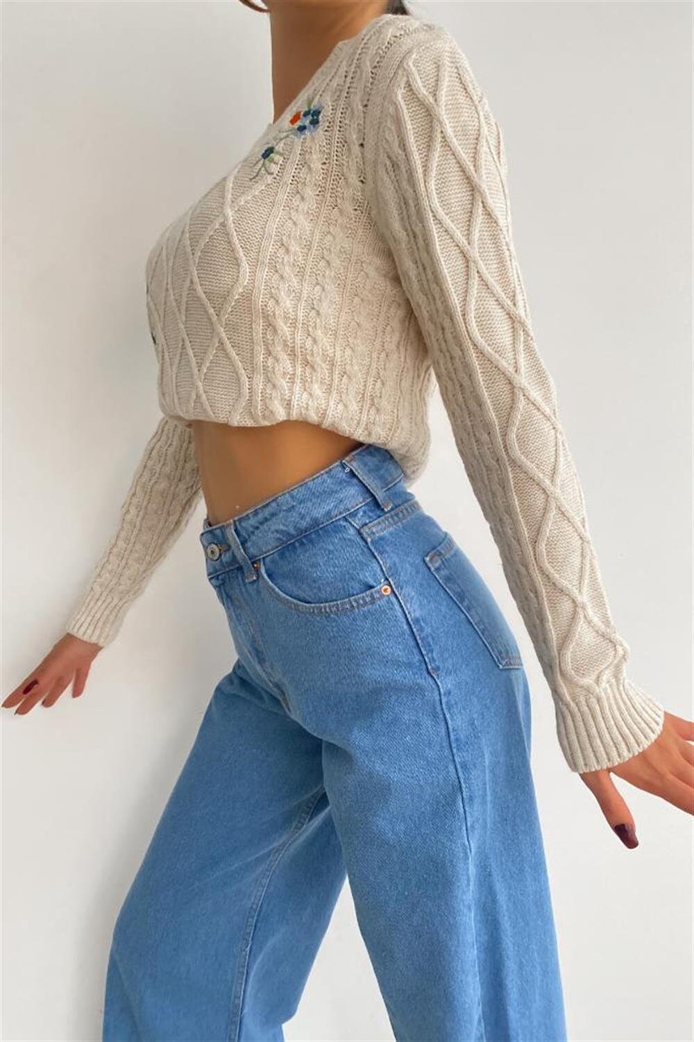 Floral Embroidered Beige Knitted Sweater