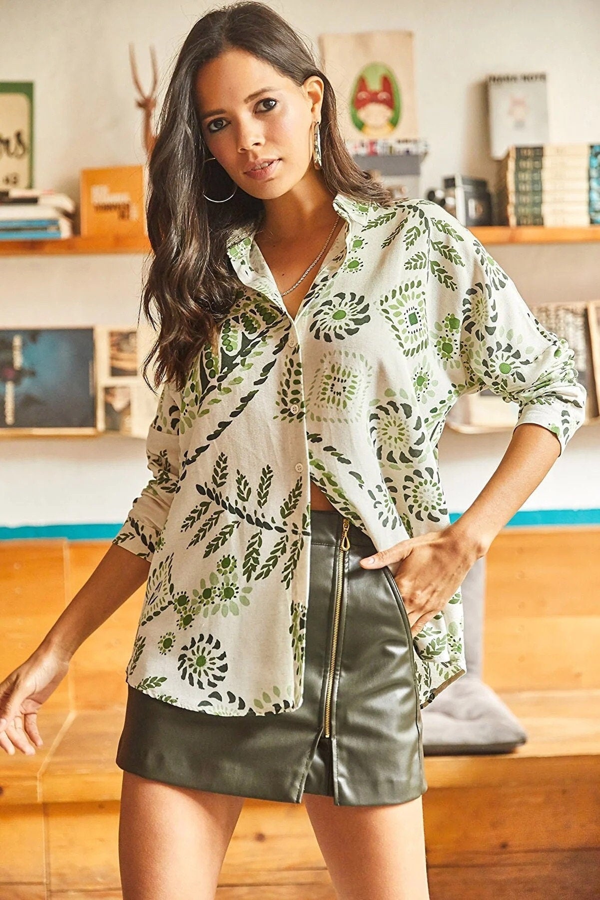 Lola Green Floral Print Linen Blend Button Down Blouse