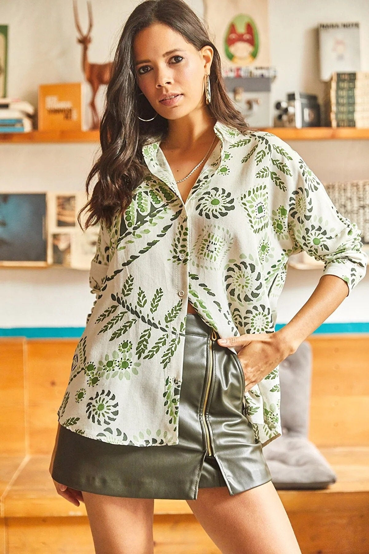 Lola Green Floral Print Linen Blend Button Down Blouse
