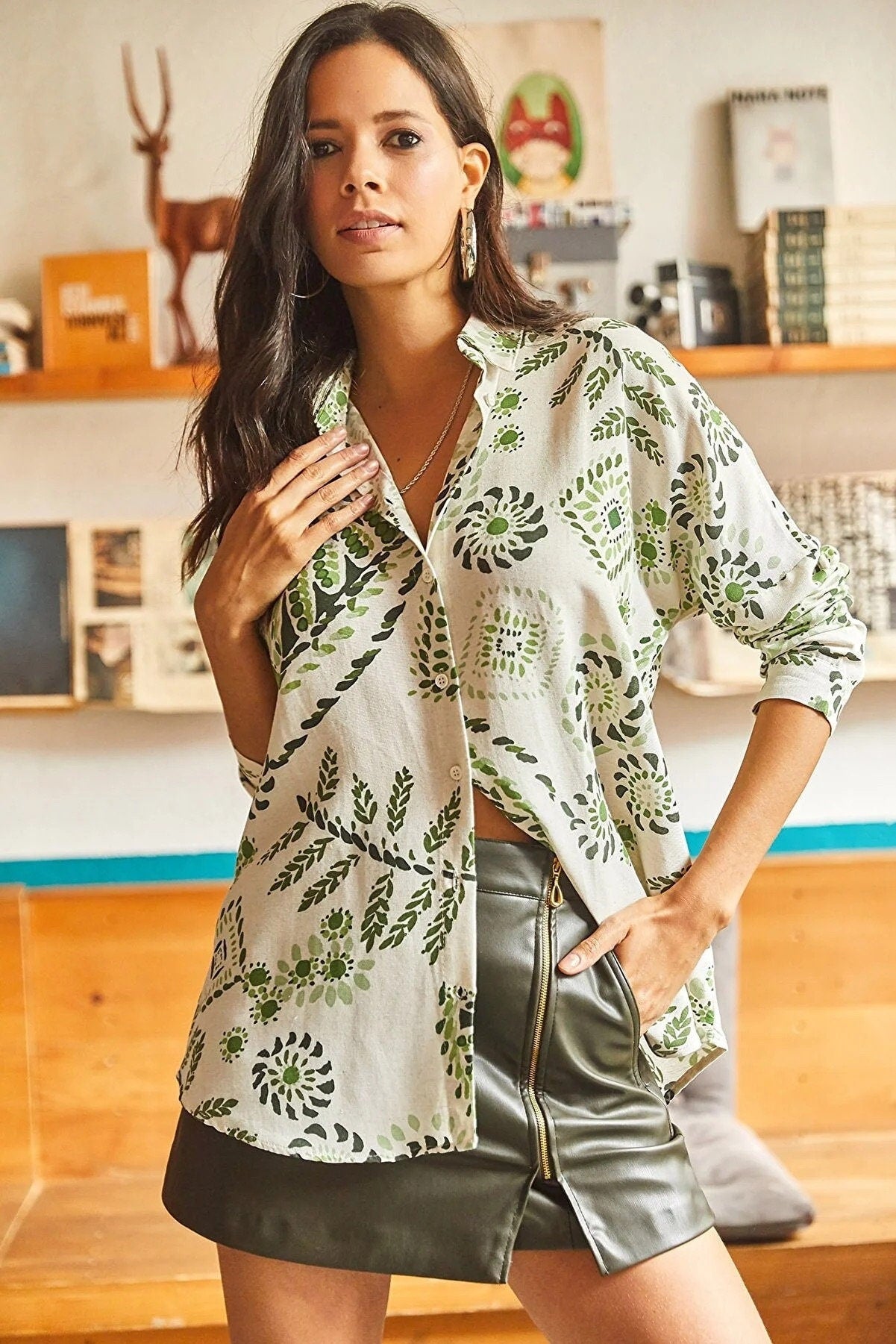 Lola Green Floral Print Linen Blend Button Down Blouse