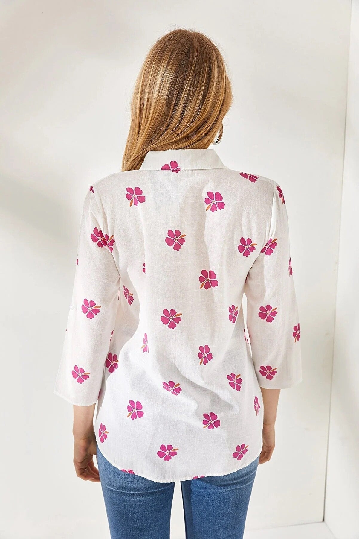 Verona Pink Clover Linen Long Sleeve Button Down Shirt