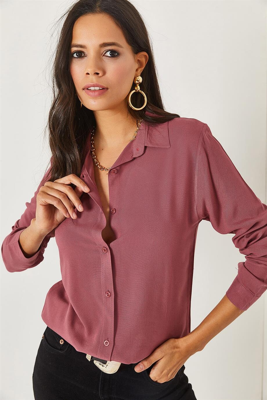 Rose Essential Long Sleeved Button Down Shirt