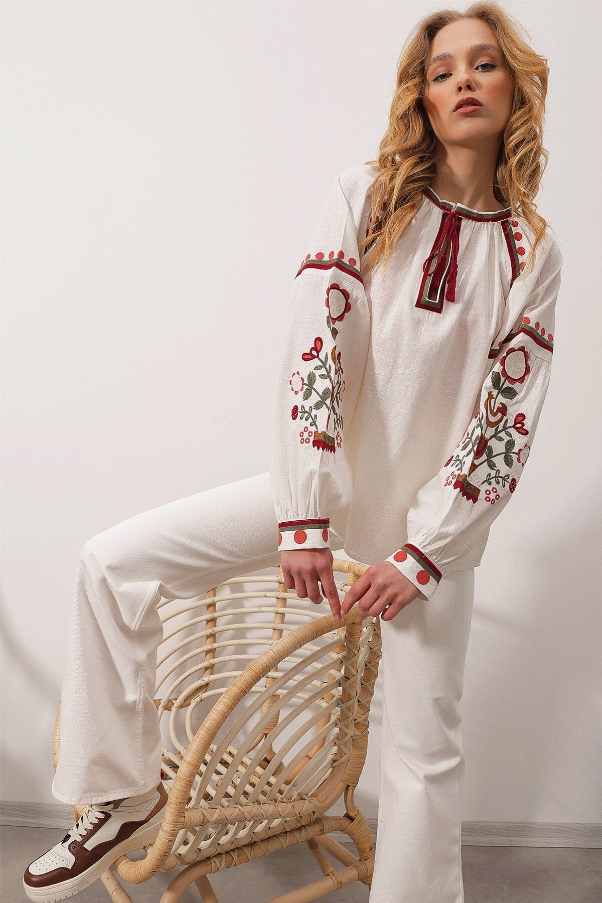 Red Floral Embroidered Ukrainian Cotton Vyshyvanka