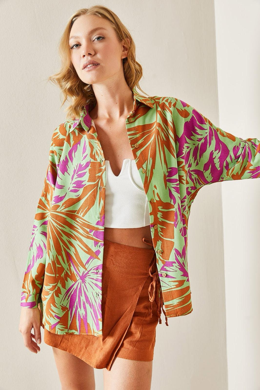 Lola Green Fuchsia Design Linen-Blend Shirt