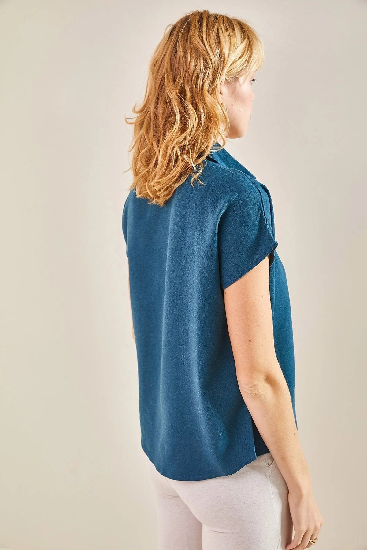 Fuschia Linen Short Sleeve Button-Down Shirt