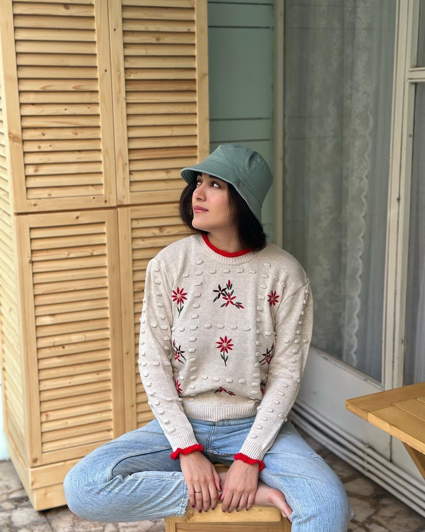 Red Embroidered Knitted Sweater