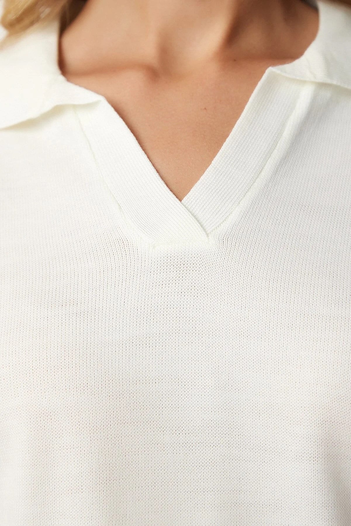 Johnny Collar Polo Ecru Sweater