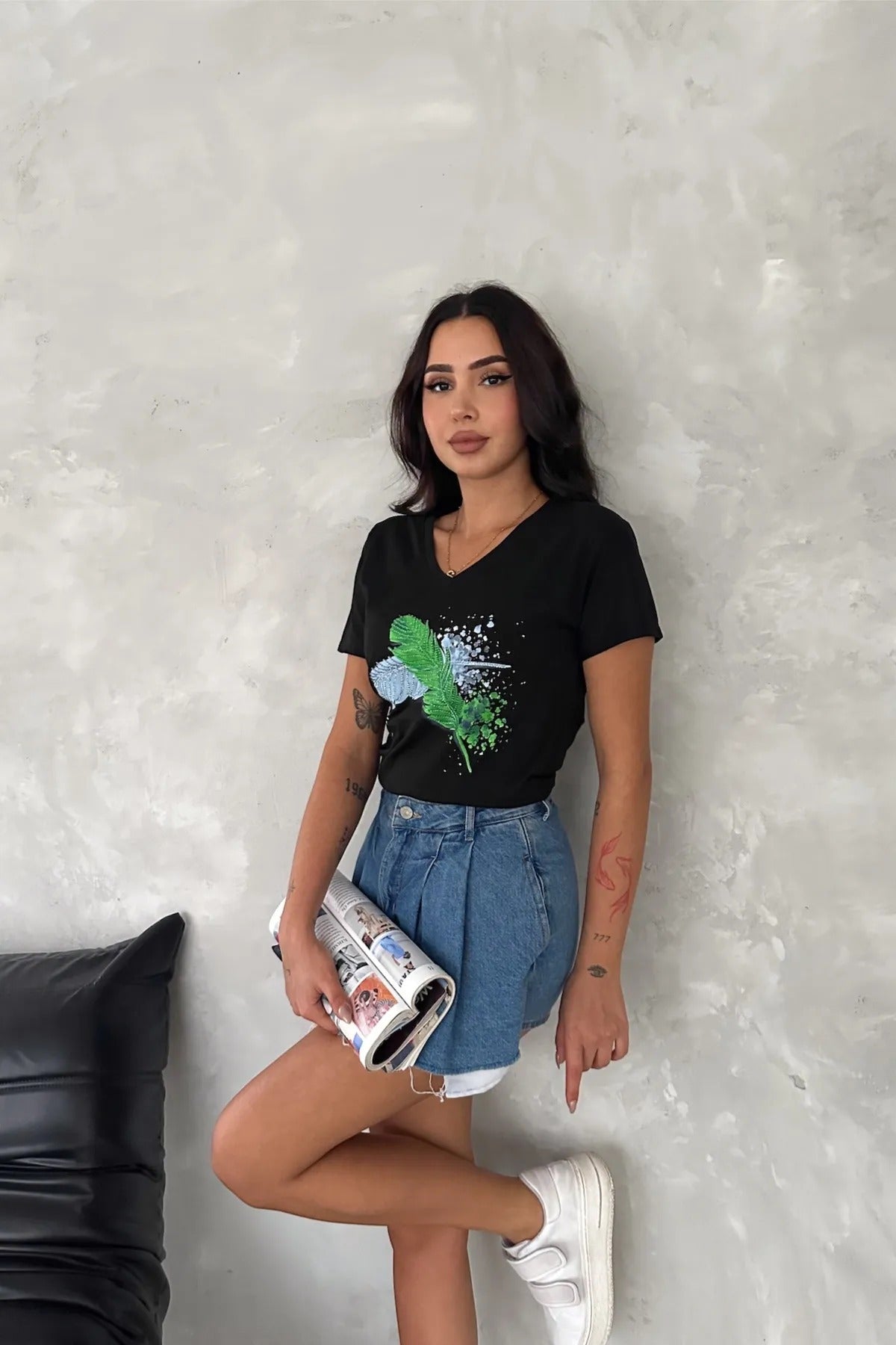 Leaf Sequin Cotton Short Sleeve T-Shirt - Black