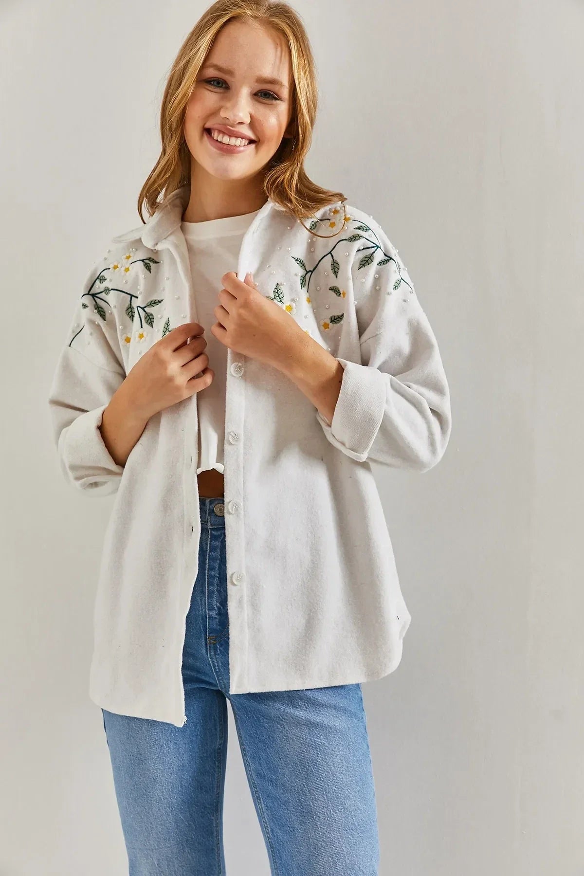 Lavender Cotton Daisy Embroidered Shaket