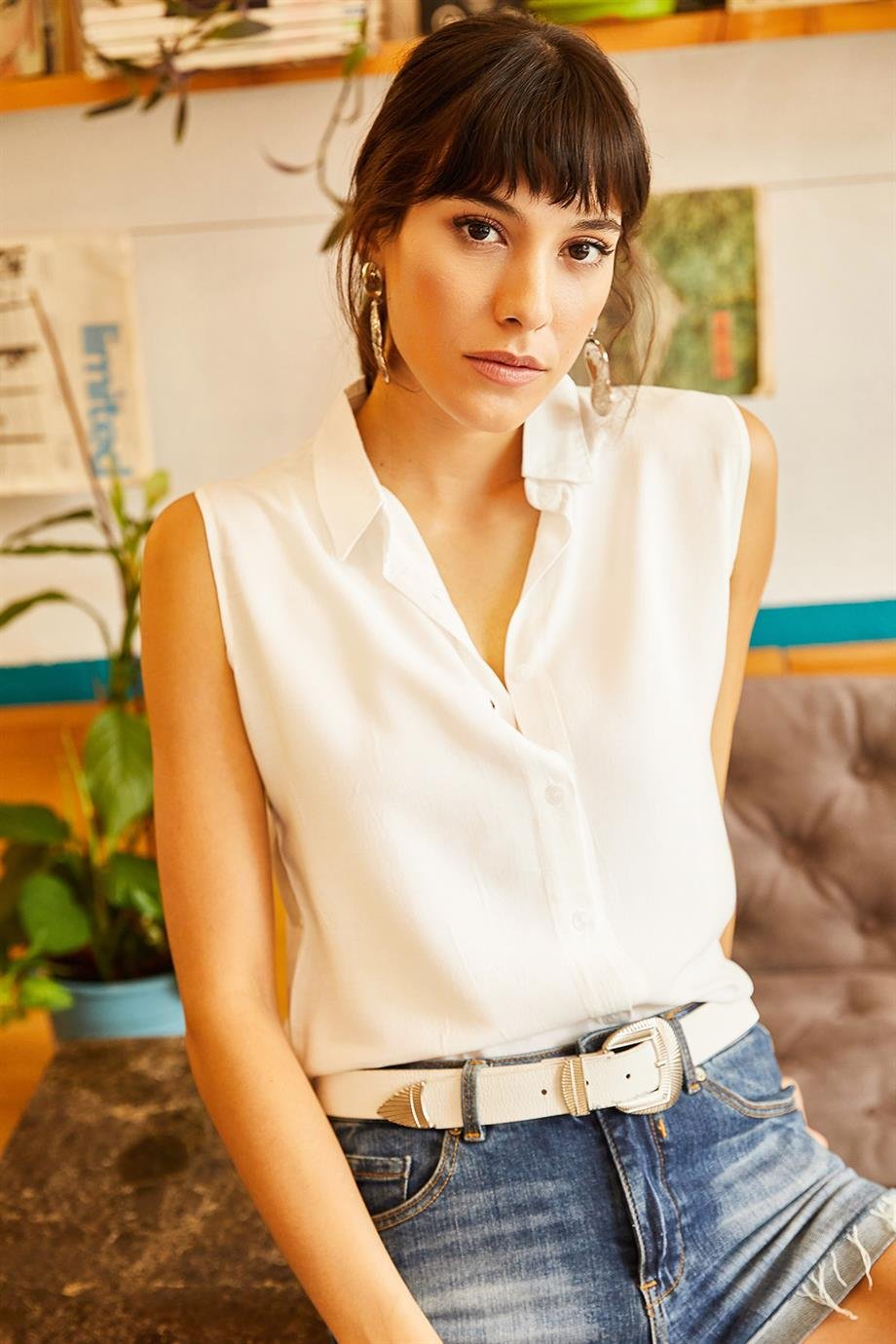Ivory Sleeveless Button Down Shirt