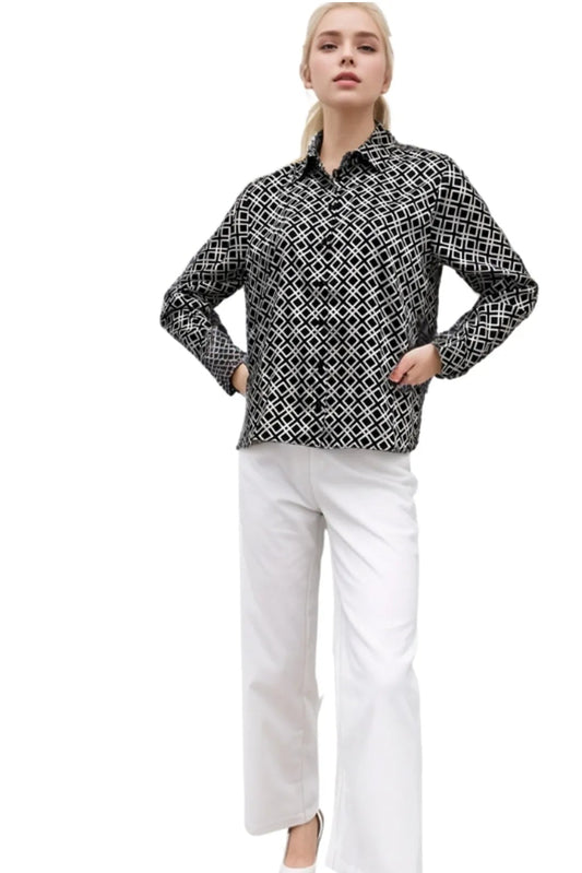 Zwart-wit satijnen overhemd met knoopjes