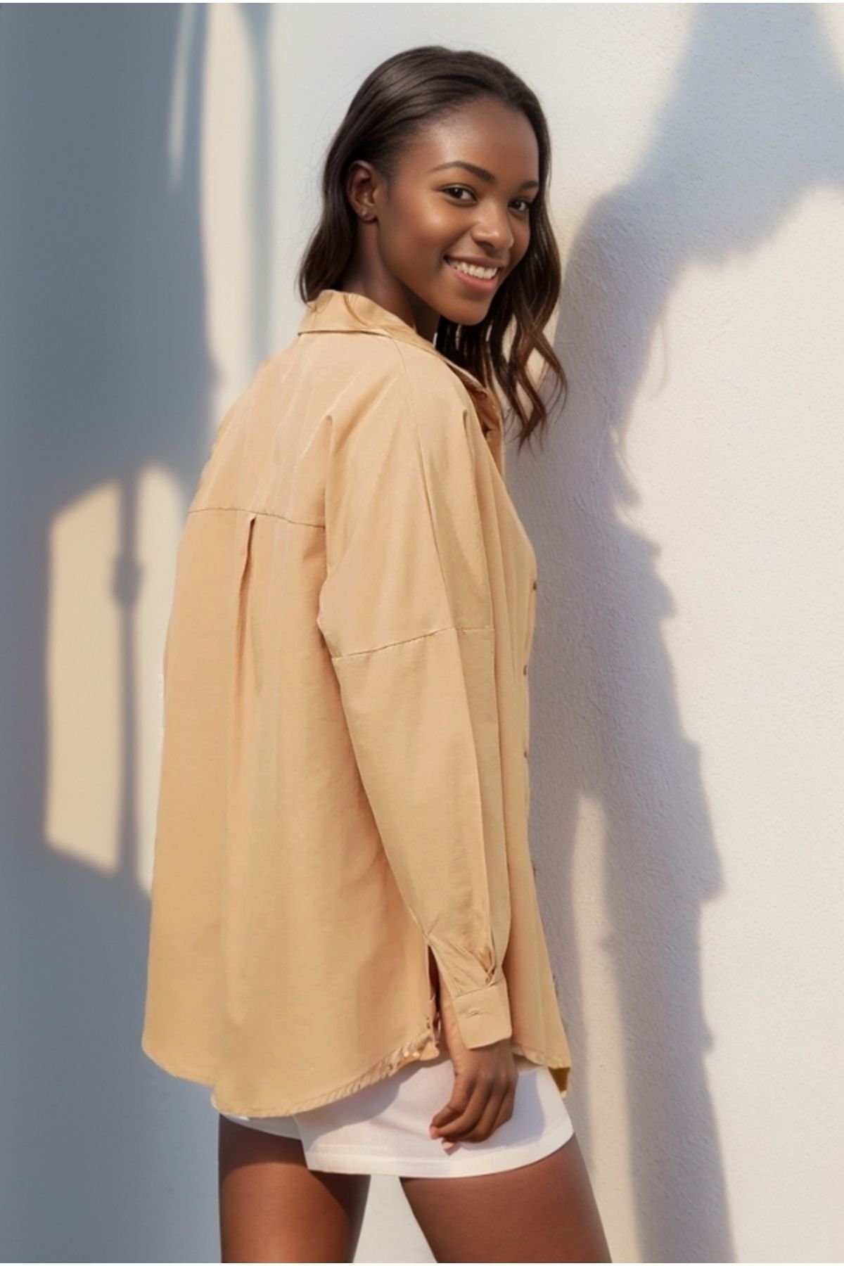 Melissa Women's Oversized Longline Shirt - Beige