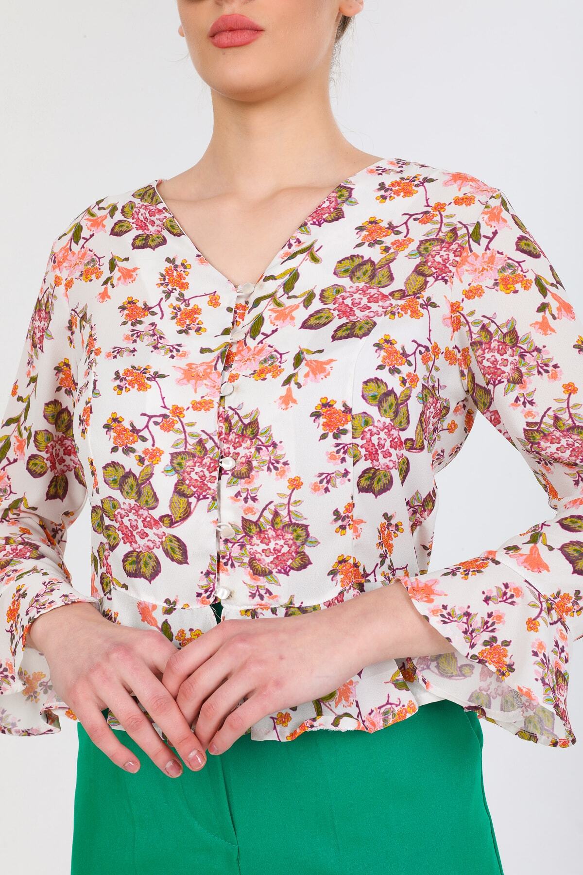 Pearl Women's Shirt - Cream Floral