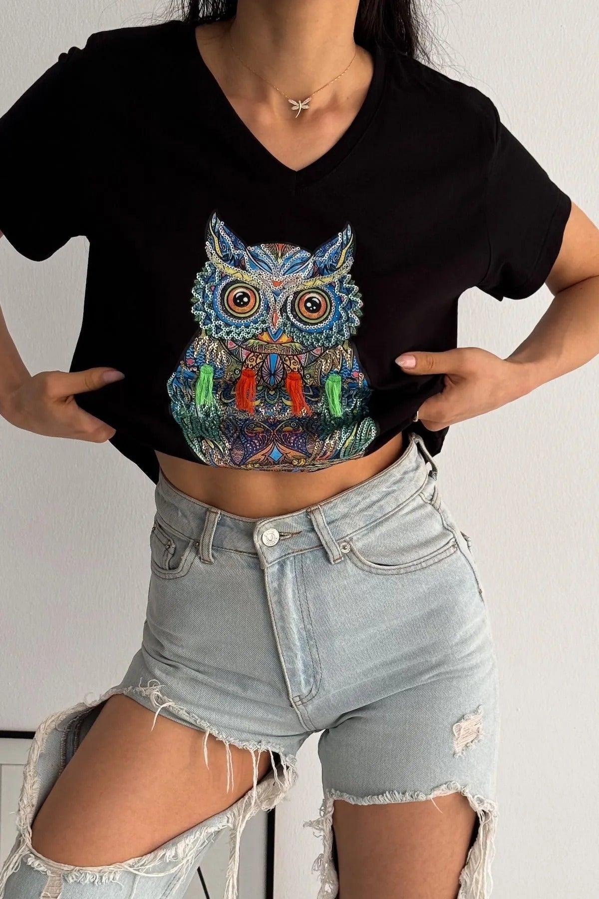 Tilda Leopar Desenli Payetli Tişört - Beyaz 
