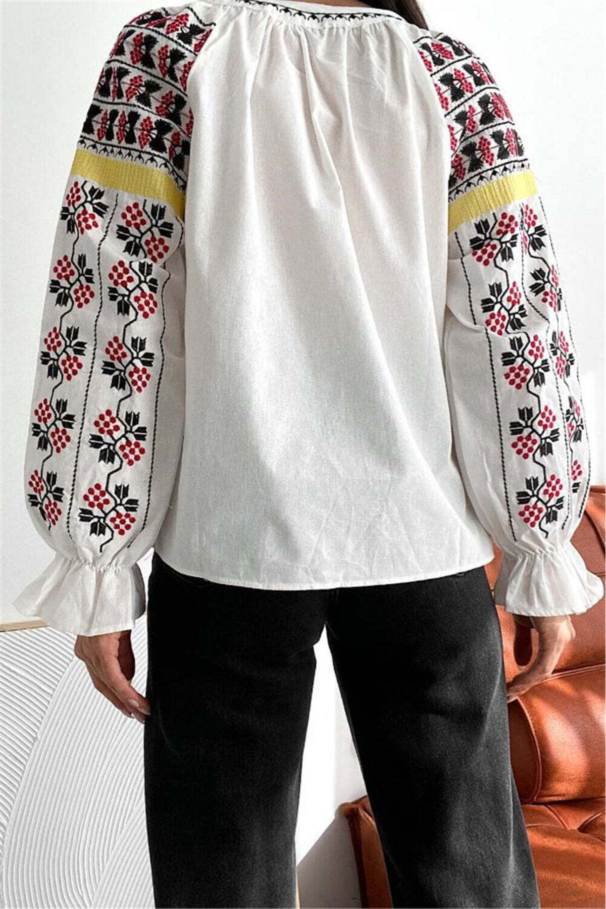 Danielle Women's Boho Embroidered Tassel Blouse - White