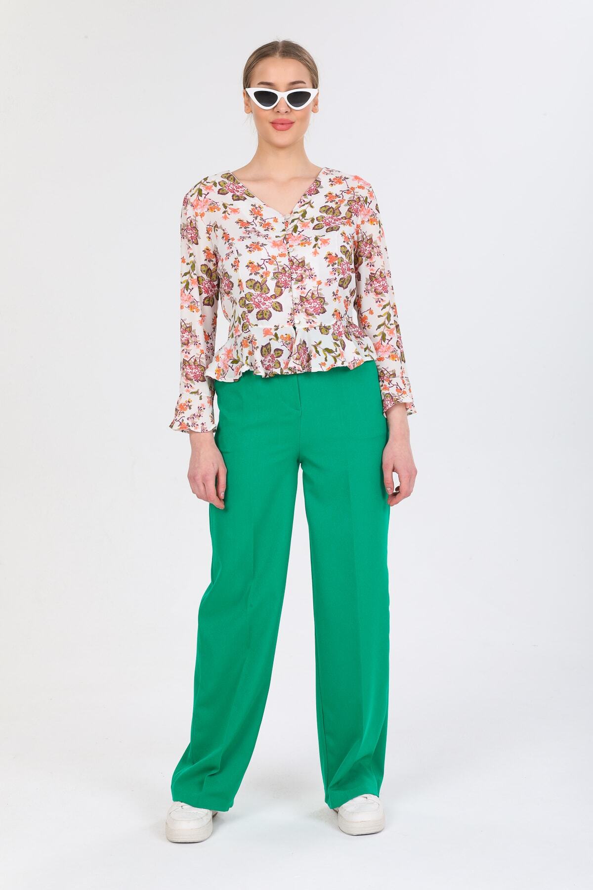 Pearl Women's Shirt - Cream Floral