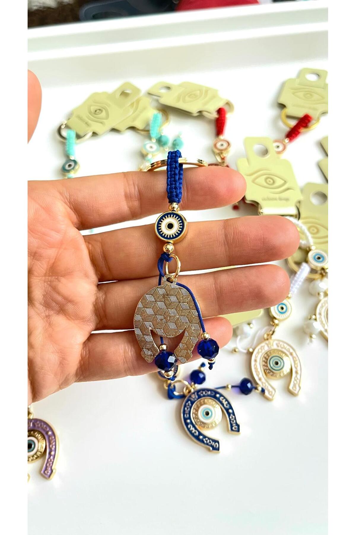 Bella Gold-Plated Animal Charm Keychain - Navy Horseshoe Design