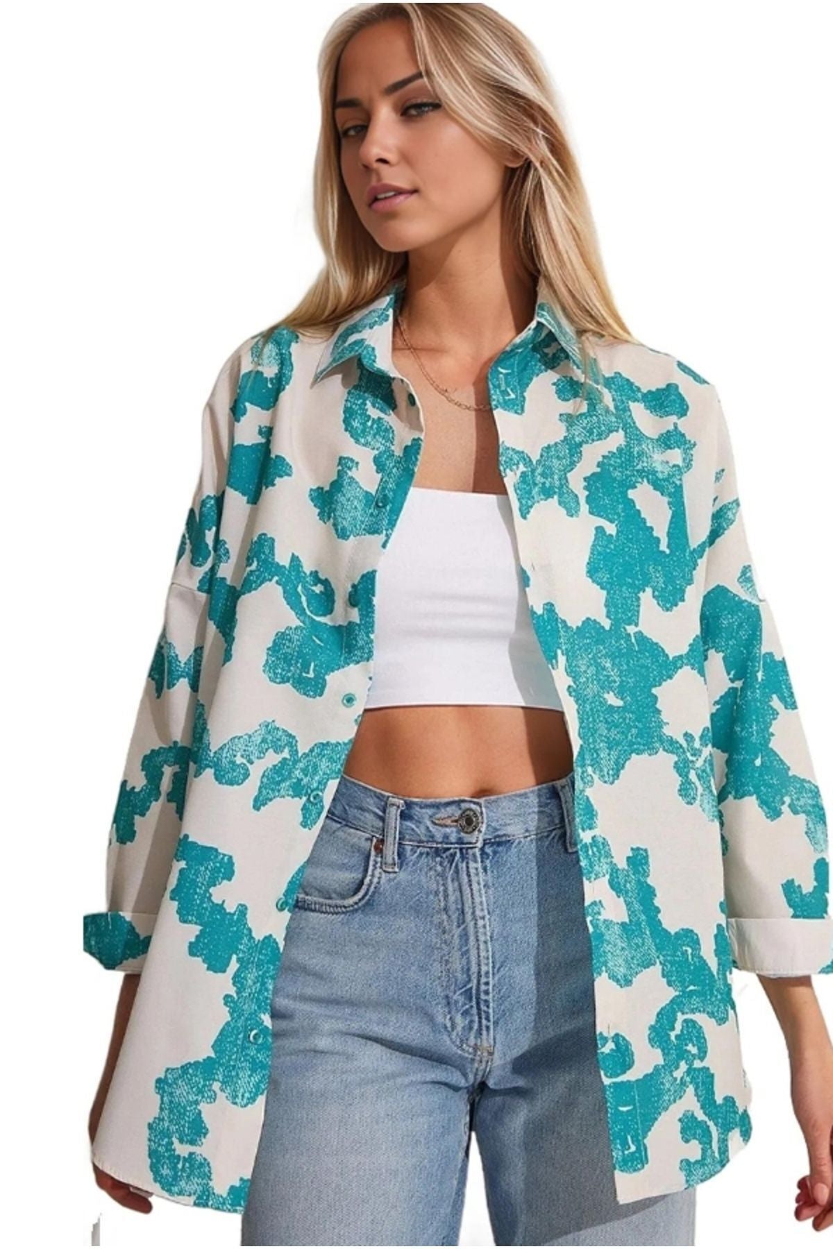 Melissa Women's Oversized Longline Shirt - Green and Off-White Print
