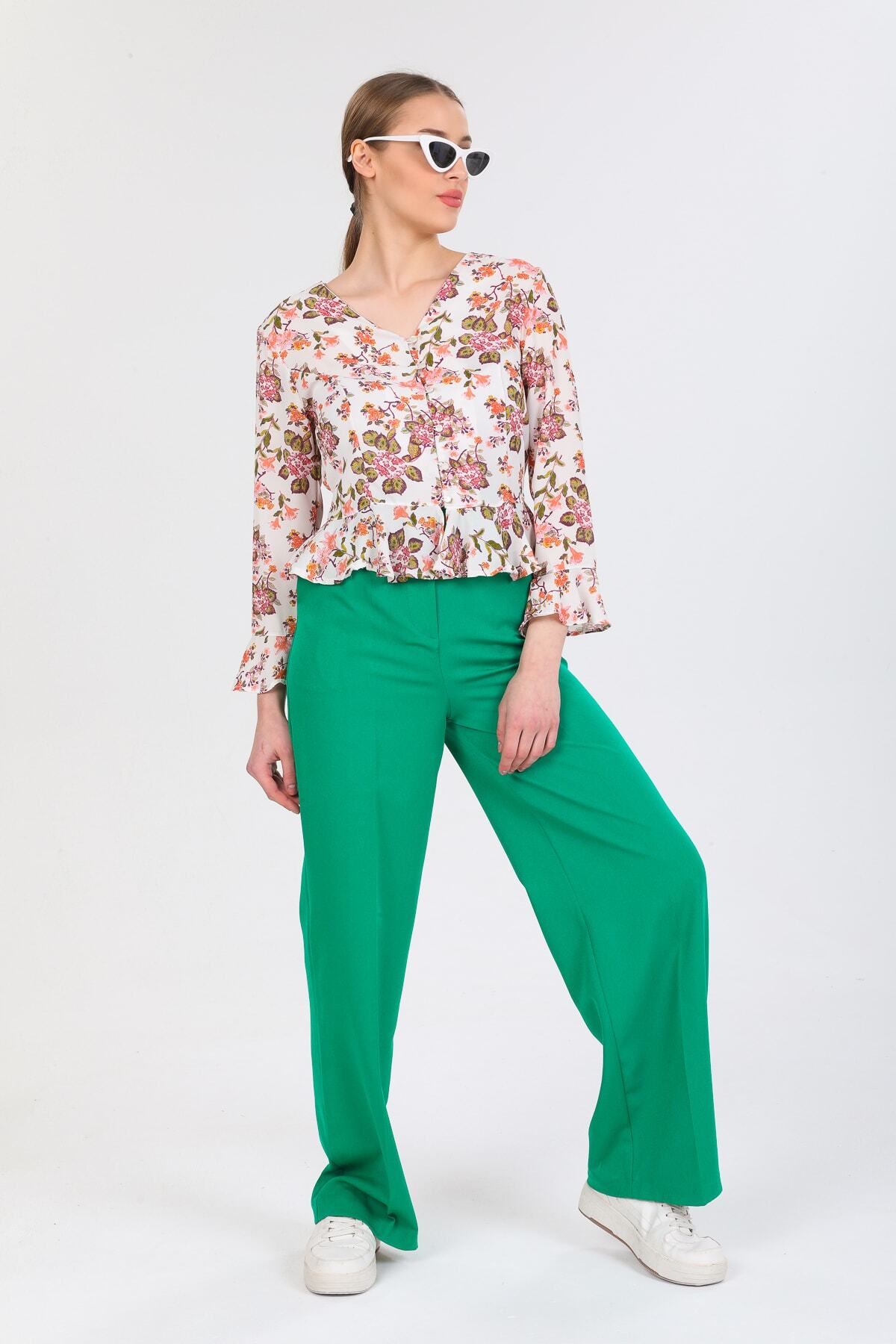 Pearl Women's Shirt - Cream Floral