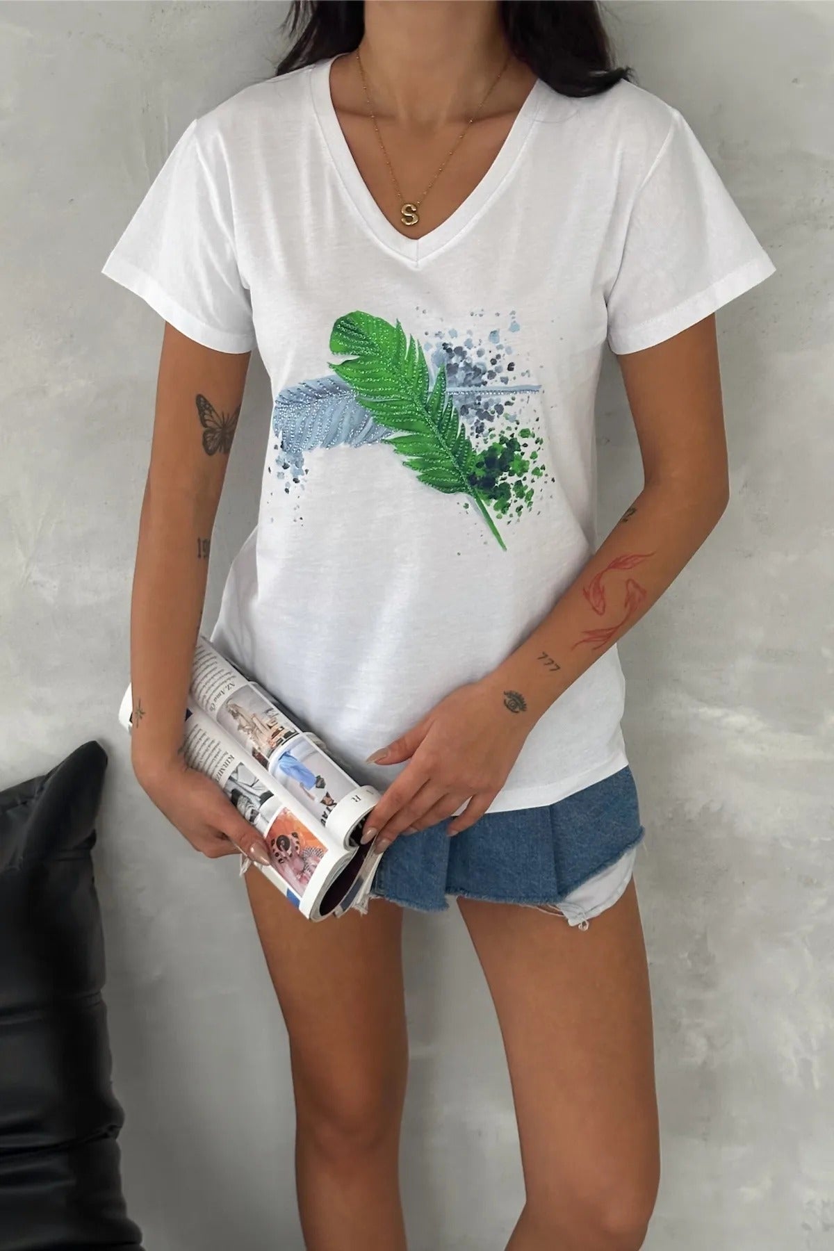Tilda Yaprak Desenli Payetli Pamuklu Kısa Kollu Tişört - Siyah 