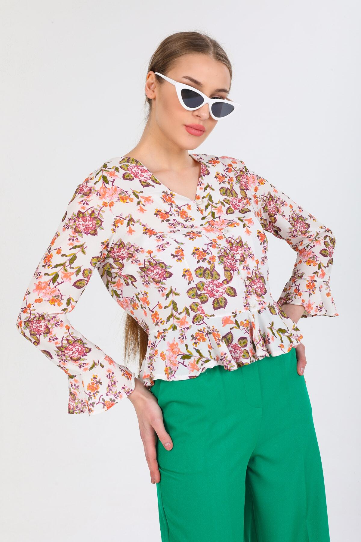 Pearl Women's Shirt - Cream Floral