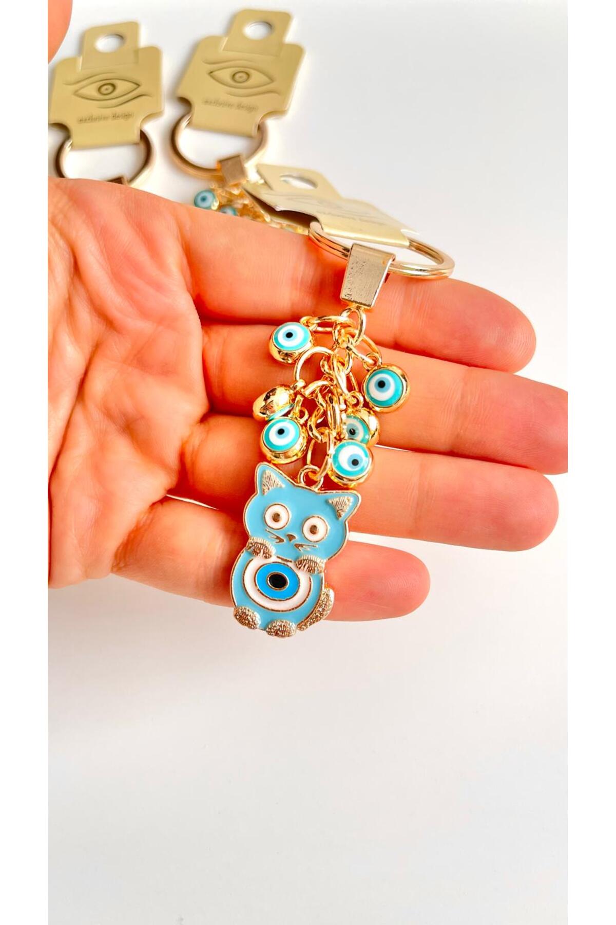 Madeleine Dangling Evil Eye Keychain - Light Blue Cat