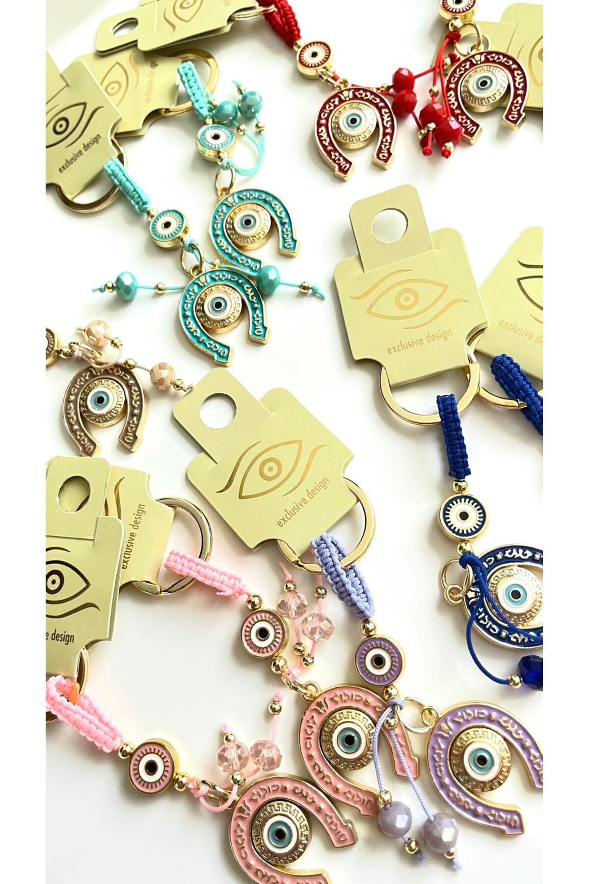 Bella Gold-Plated Animal Charm Keychain - Turquoise Horseshoe Design