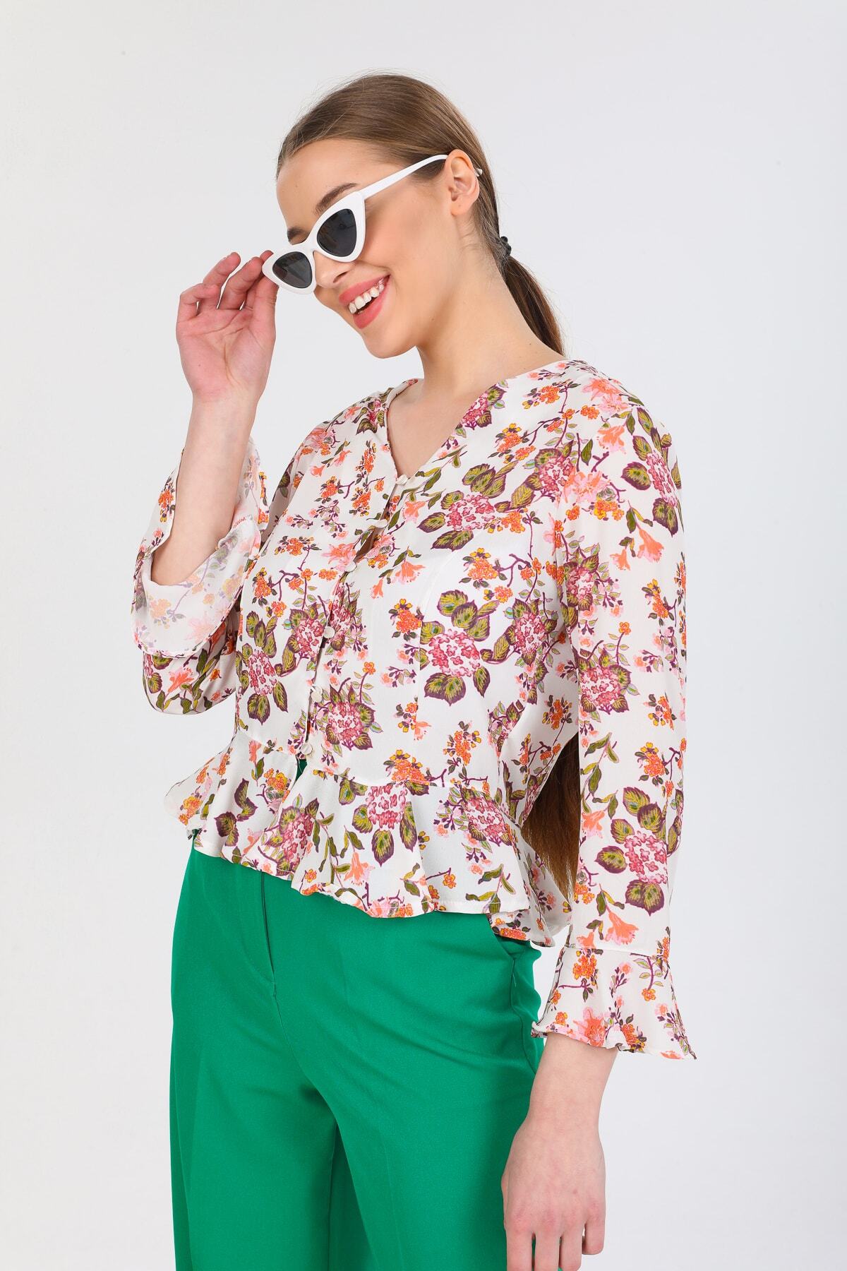 Pearl Women's Shirt - Cream Floral