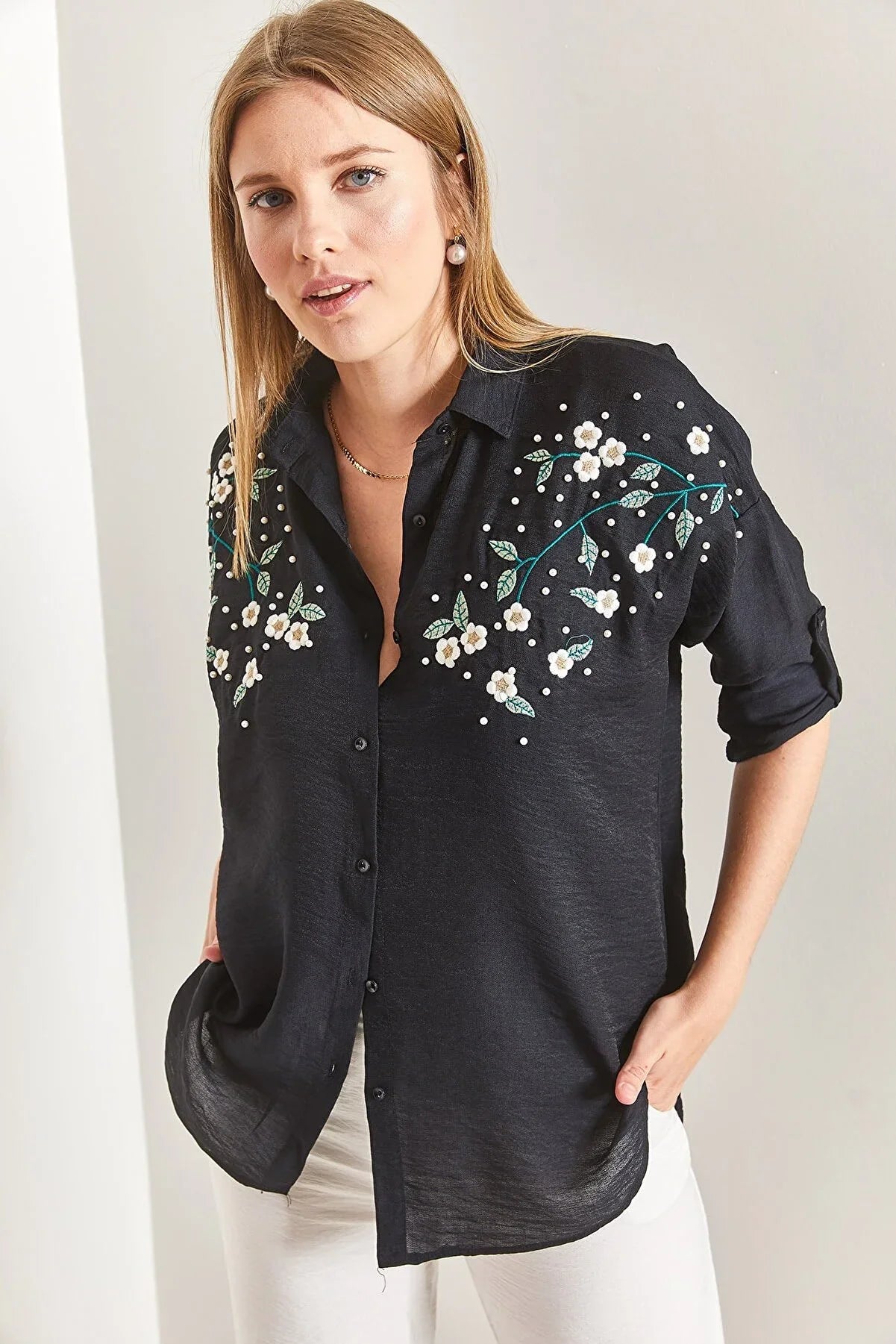 Daisy Embroidered Blouse