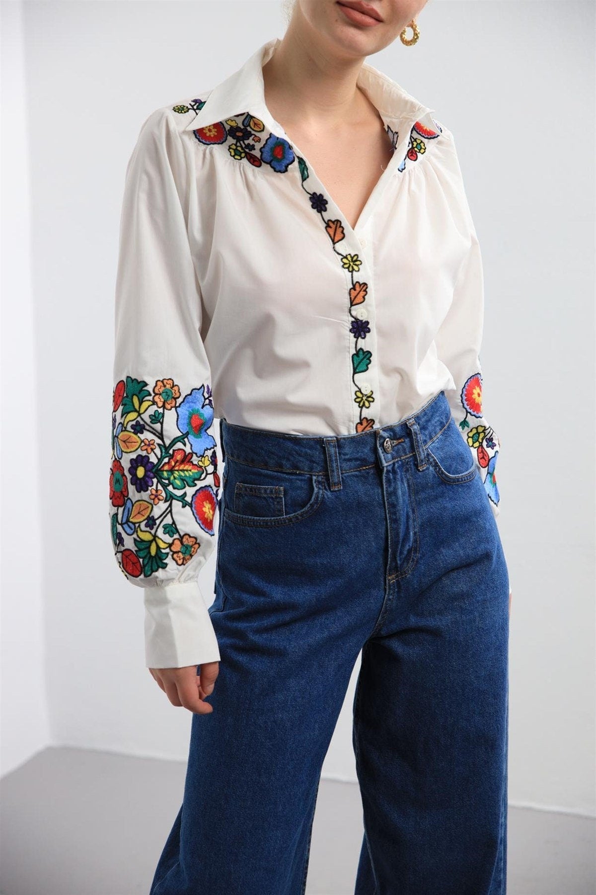 Forest Embroidered Linen Blouse in Mexican style