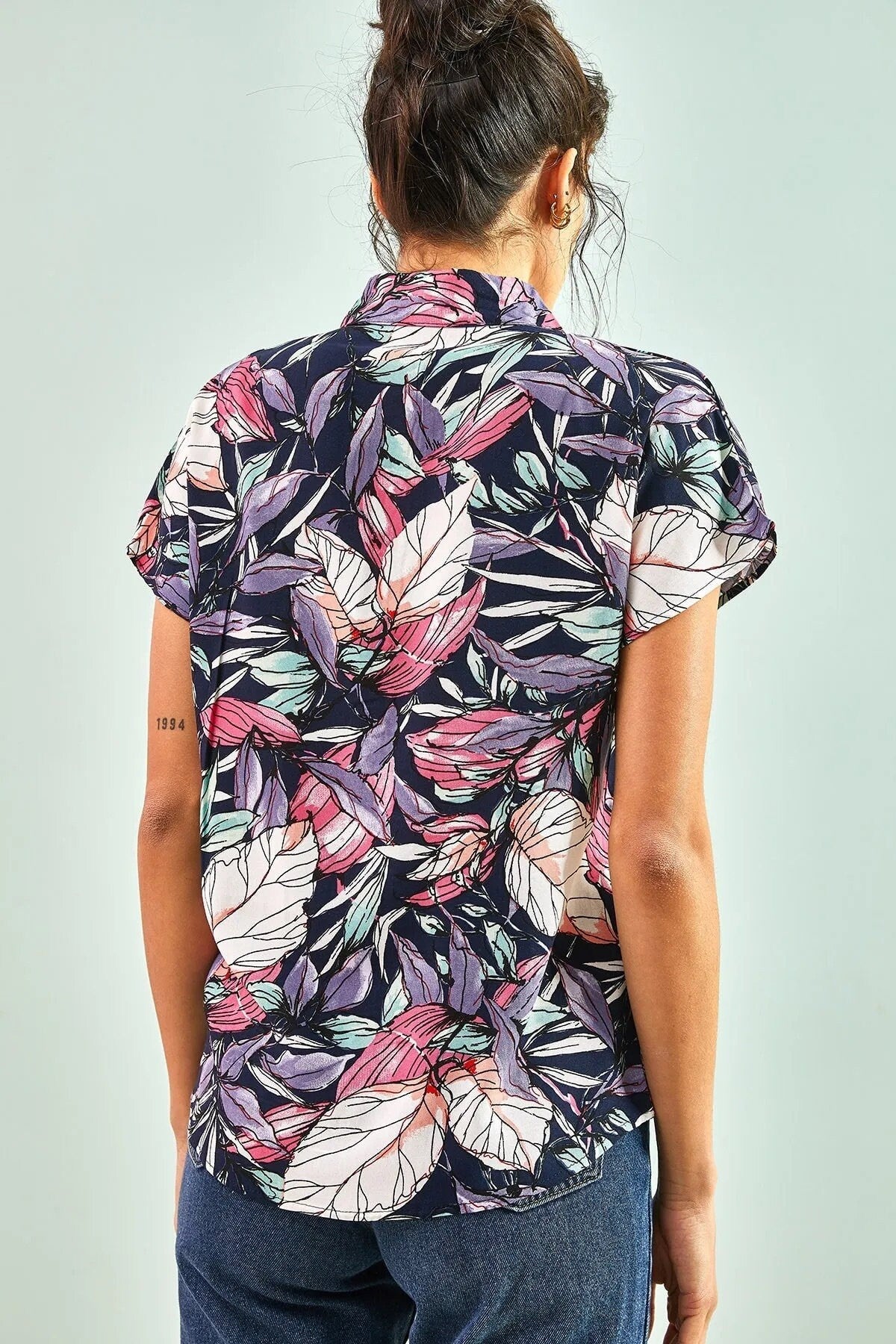 Hawaii Floral Short Sleeve Blouse