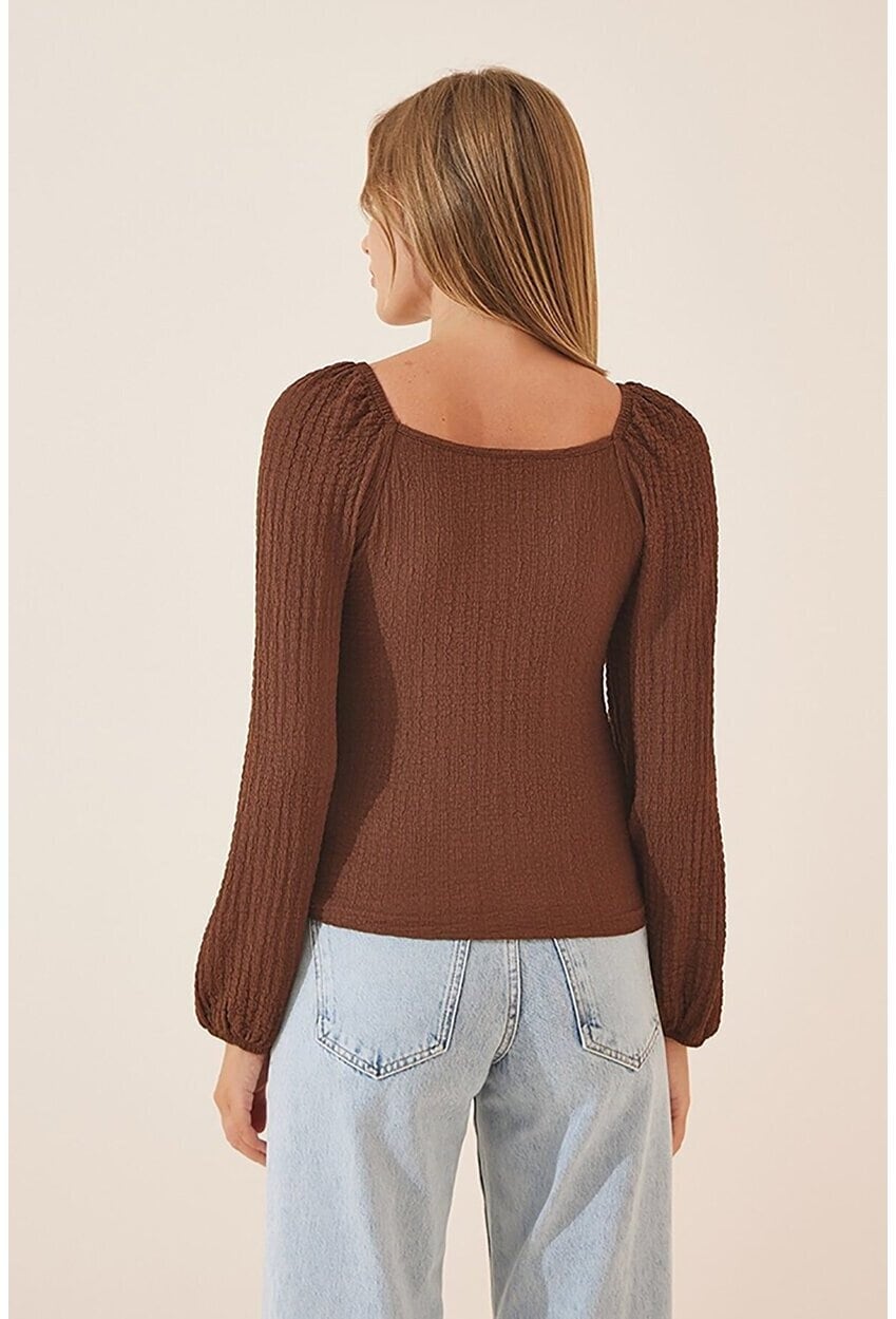 Chic Sweetheart Long Sleeved Top