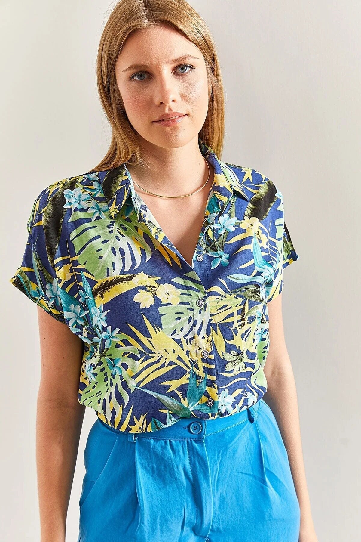 Green & Navy Blue Floral Short Sleeve Blouse