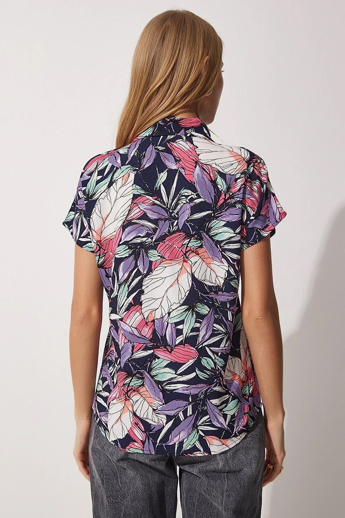 Hawaii Floral Short Sleeve Blouse