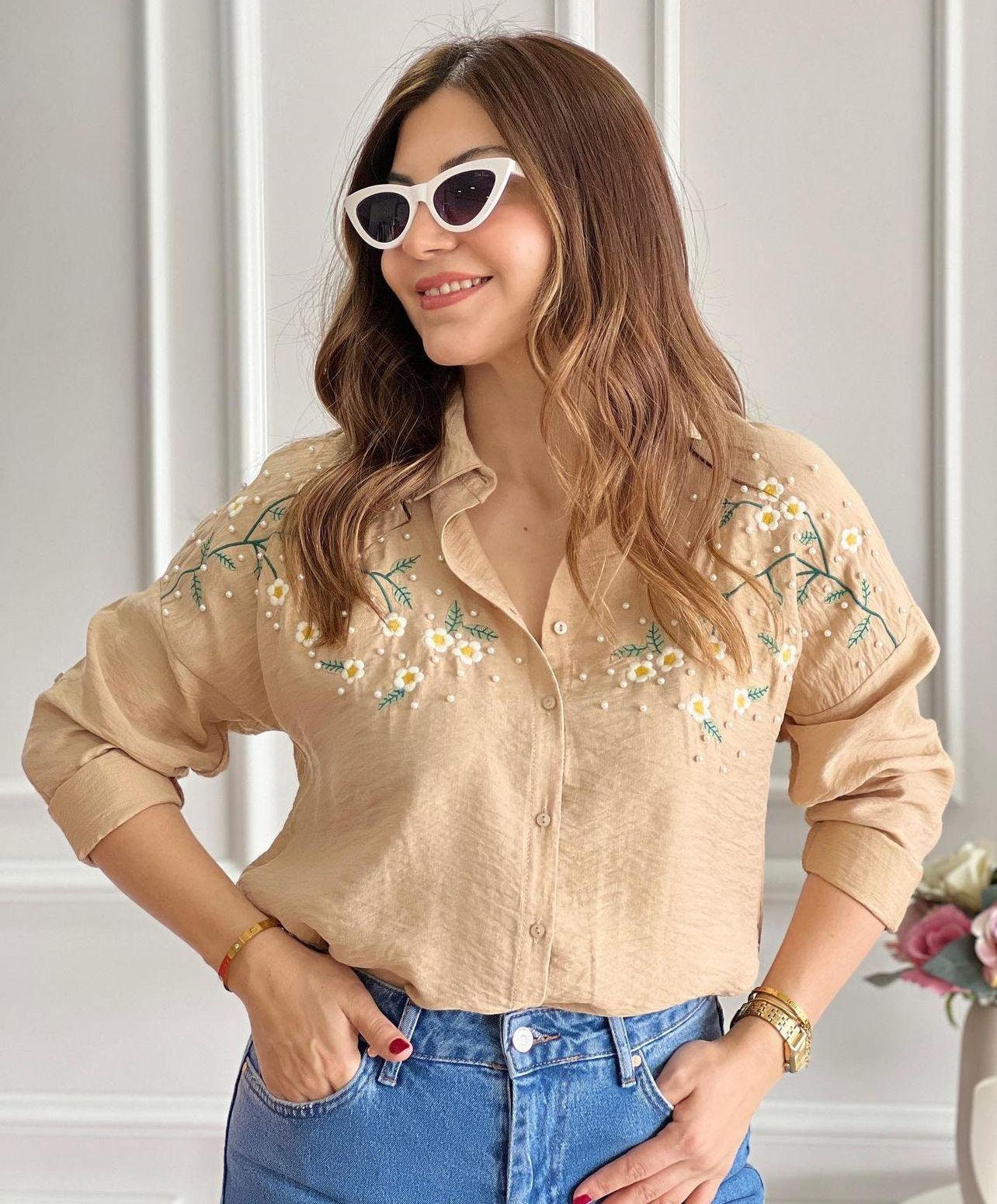 Daisy Embroidered Blouse