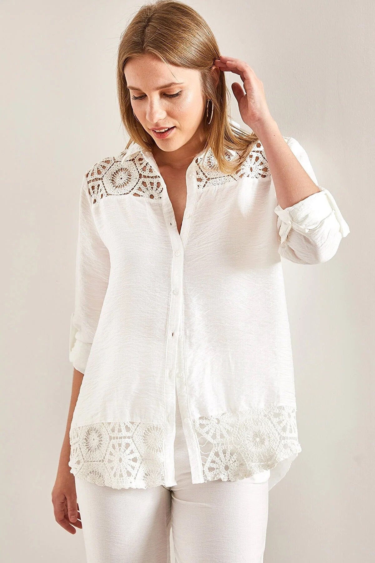 White Lace Design Classic Blouse