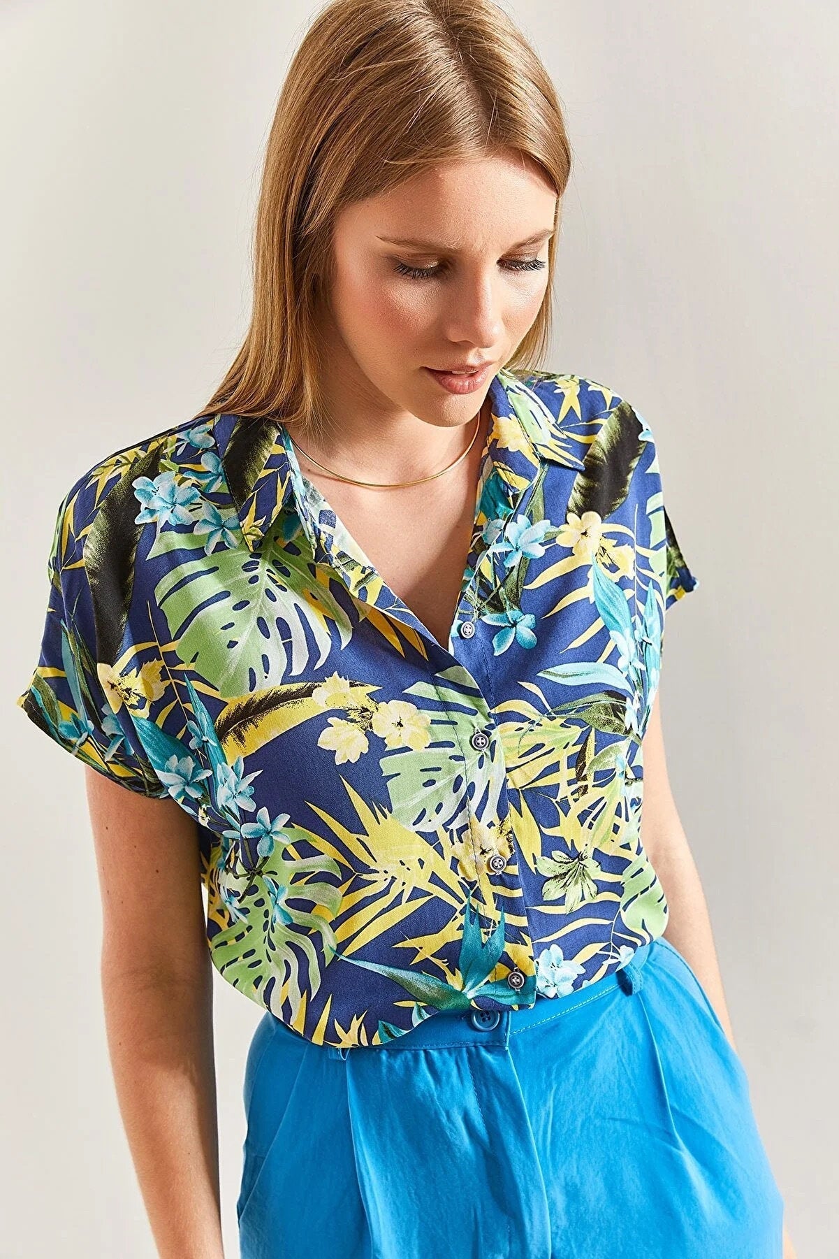 Green & Navy Blue Floral Short Sleeve Blouse