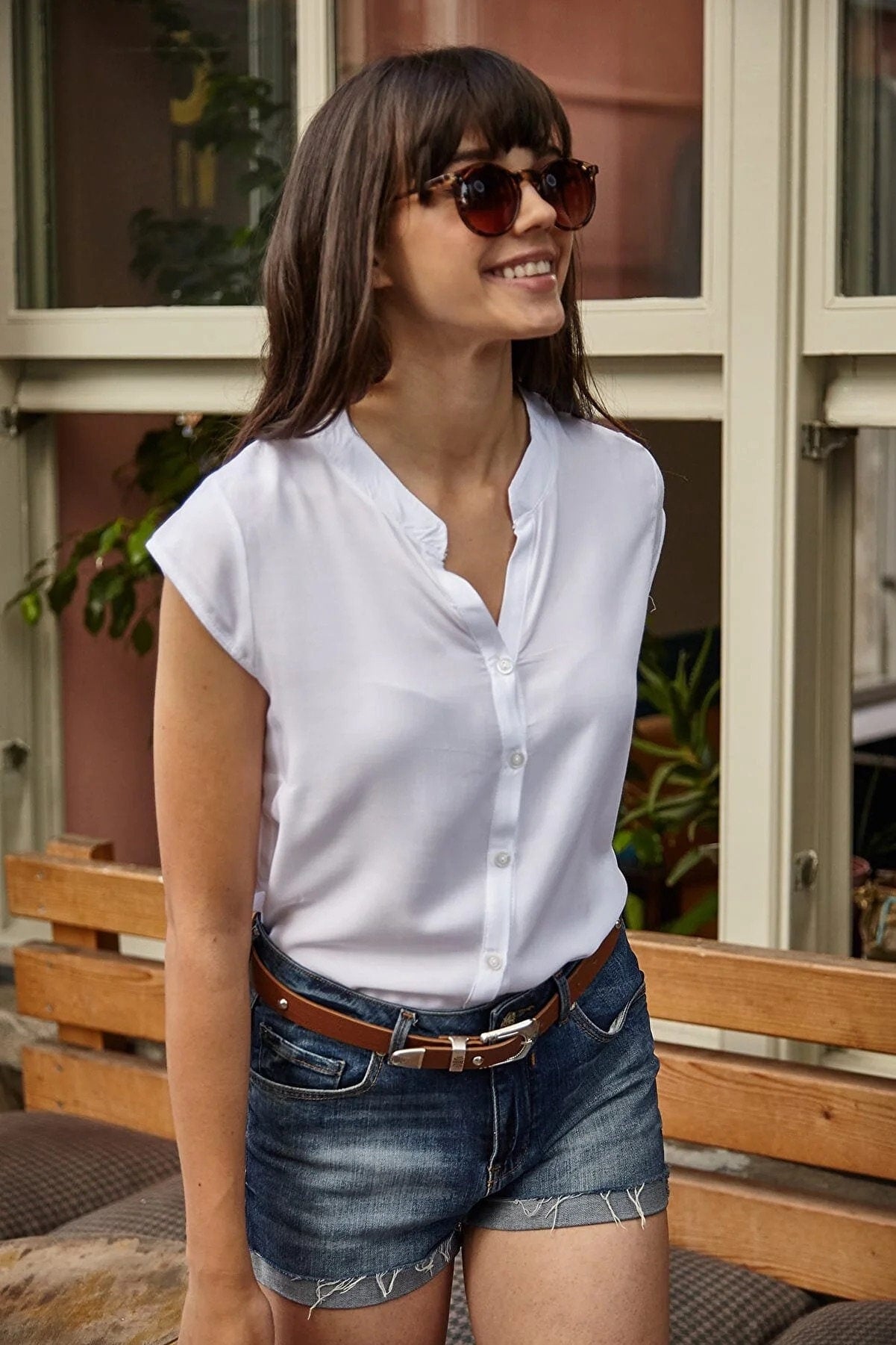 Camisa esencial de manga corta con botones negra