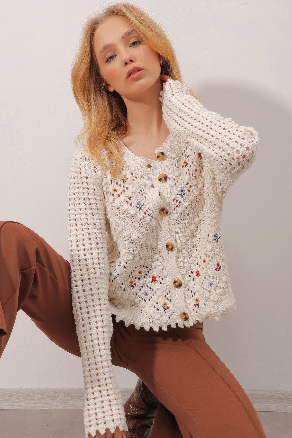 Floral Embroidered Knit Cardigan