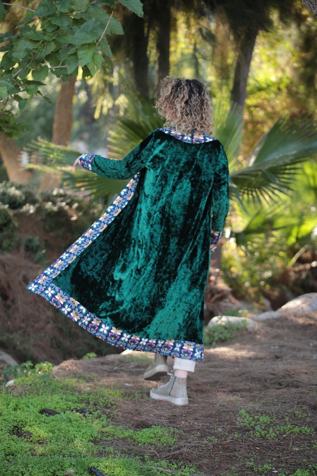 Emerald Green Ethnic Embroidered Velvet Kimono