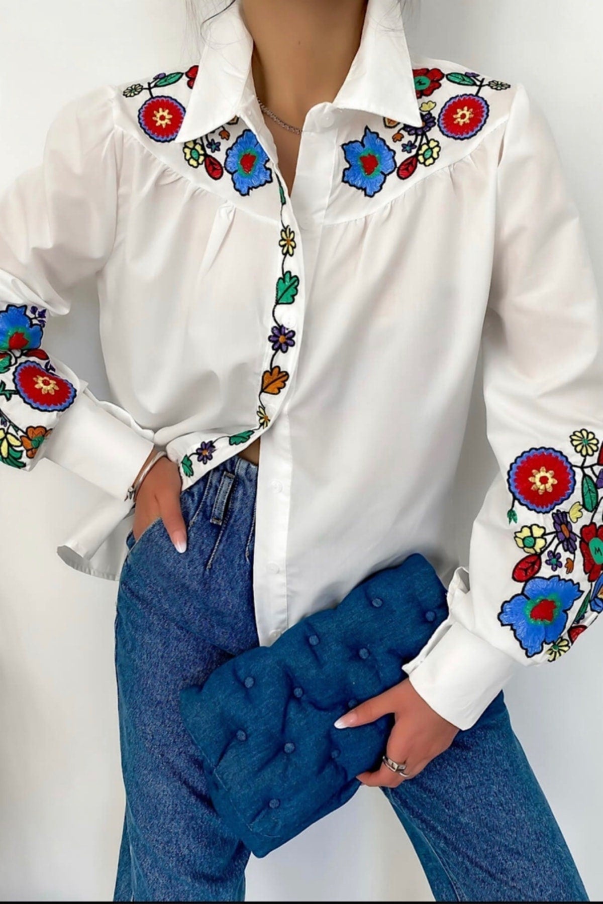 Forest Embroidered Linen Blouse in Mexican style