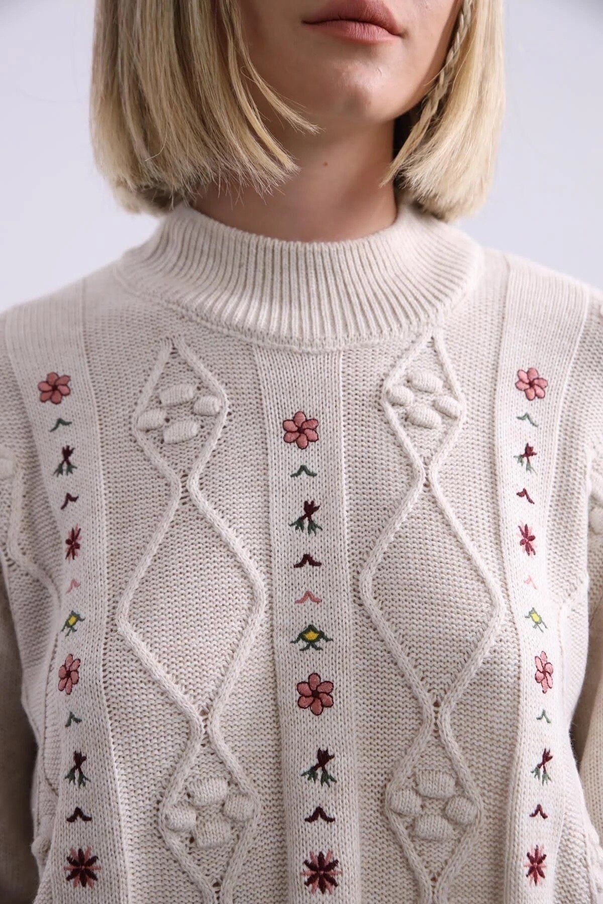 Floral Embroidered Beige Cable Sweater