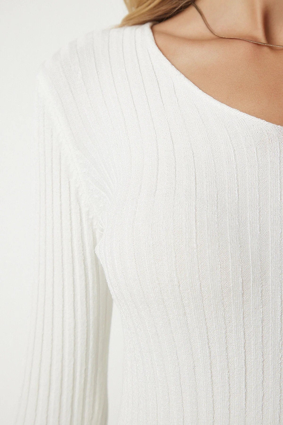 Sleek V-Neck Ribbed Blouse