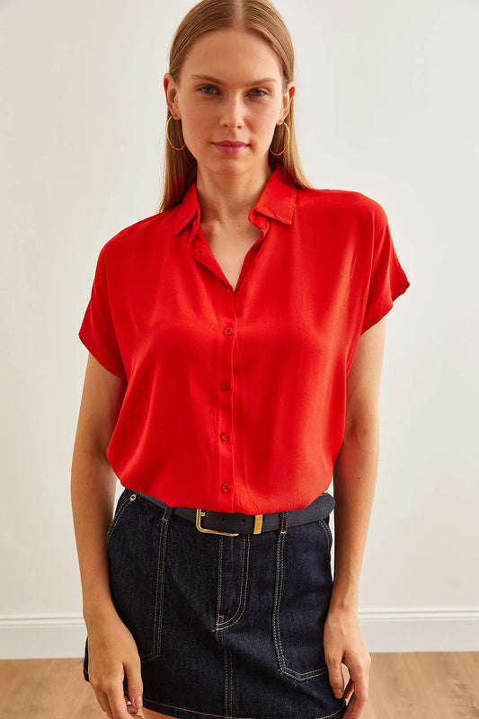 Blusa lujosa color rojo burdeos